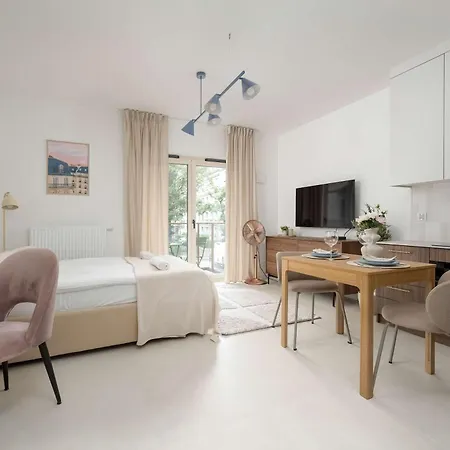 아파트 Exceptional For 2 People By Renters *